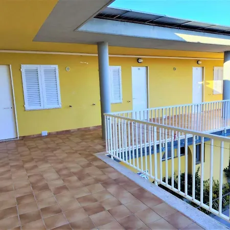 Attractive In With Terrace Appartement Cupra Marittima
