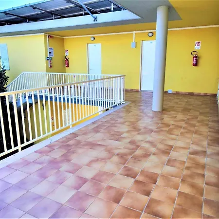 Attractive In With Terrace Appartement